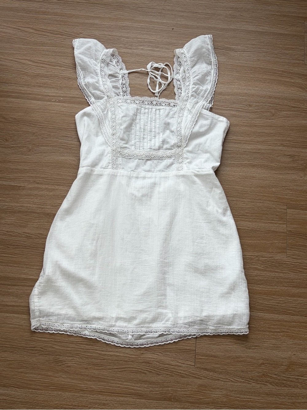 Abercrombie & Fitch White Open Back Lace Mini Dress